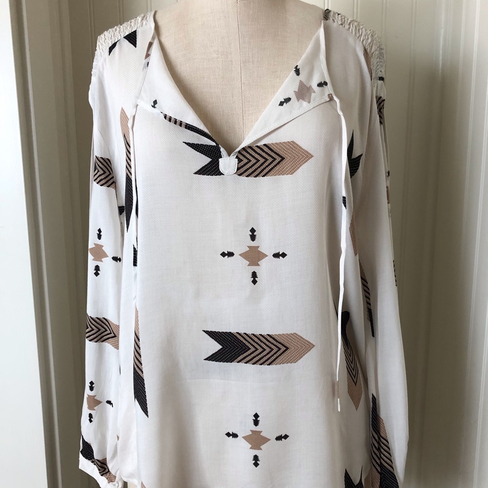 BB Dakota Open Arm Shirt